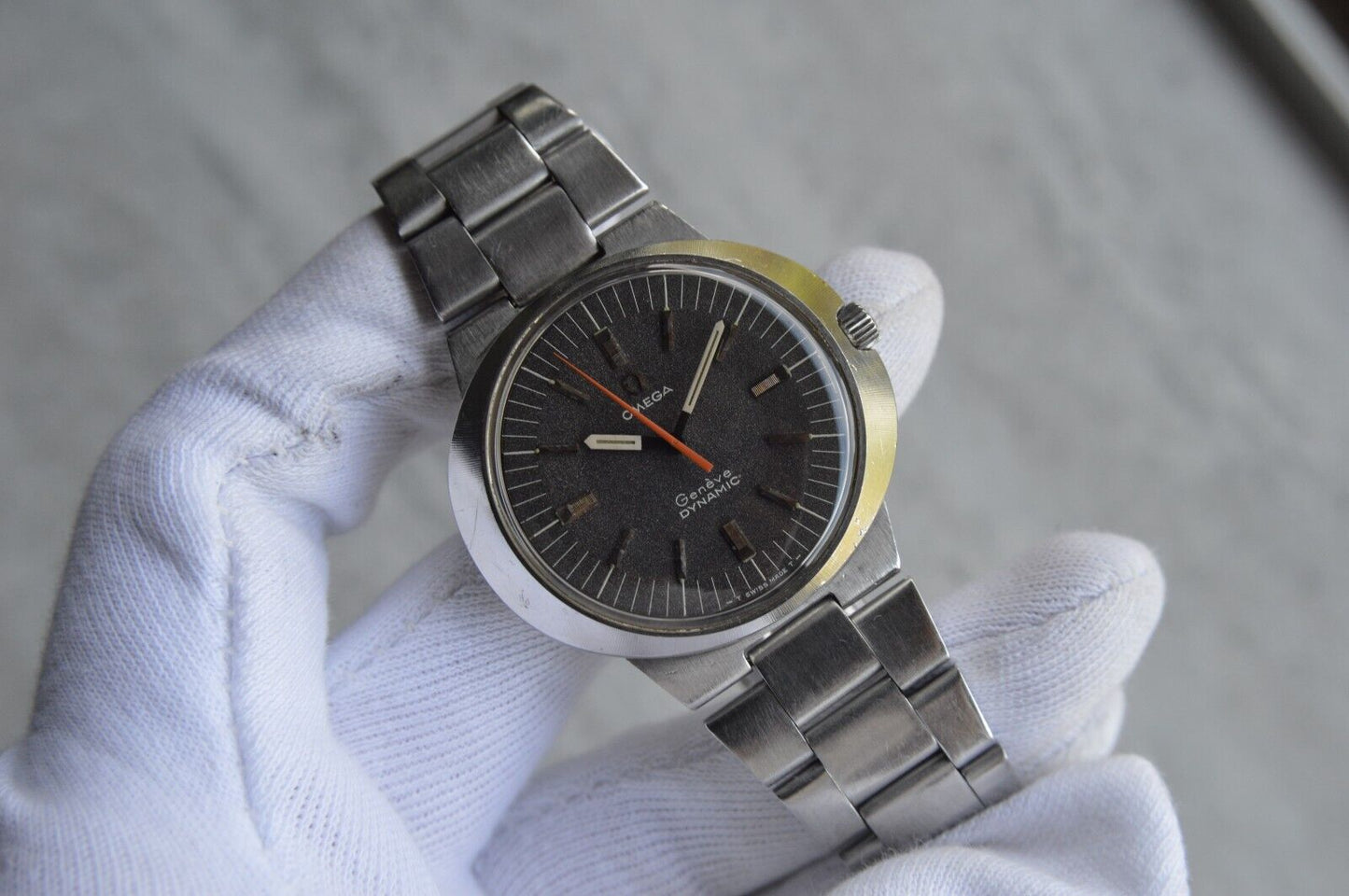 1971 Omega Geneve Dynamic Black Dial Men's Rare Mechanical Steel Bracelet Watch