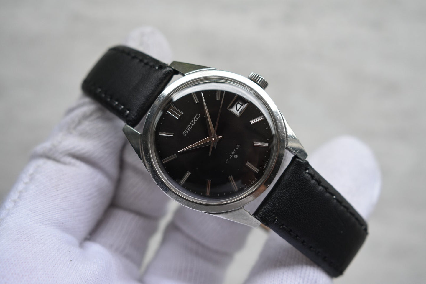 April 1972 Vintage Seiko 6602 Rare Mechanical Black Dial Leather Date Watch