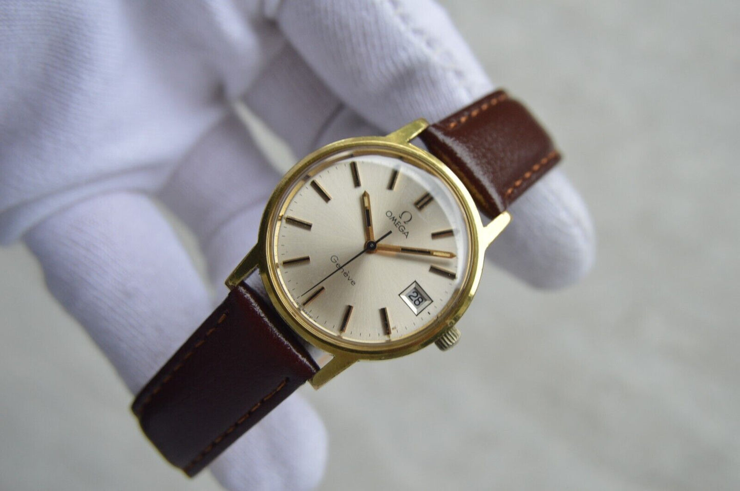1971 Vintage Omega Geneve Gold Leather Men's Mechanical Dress Watch