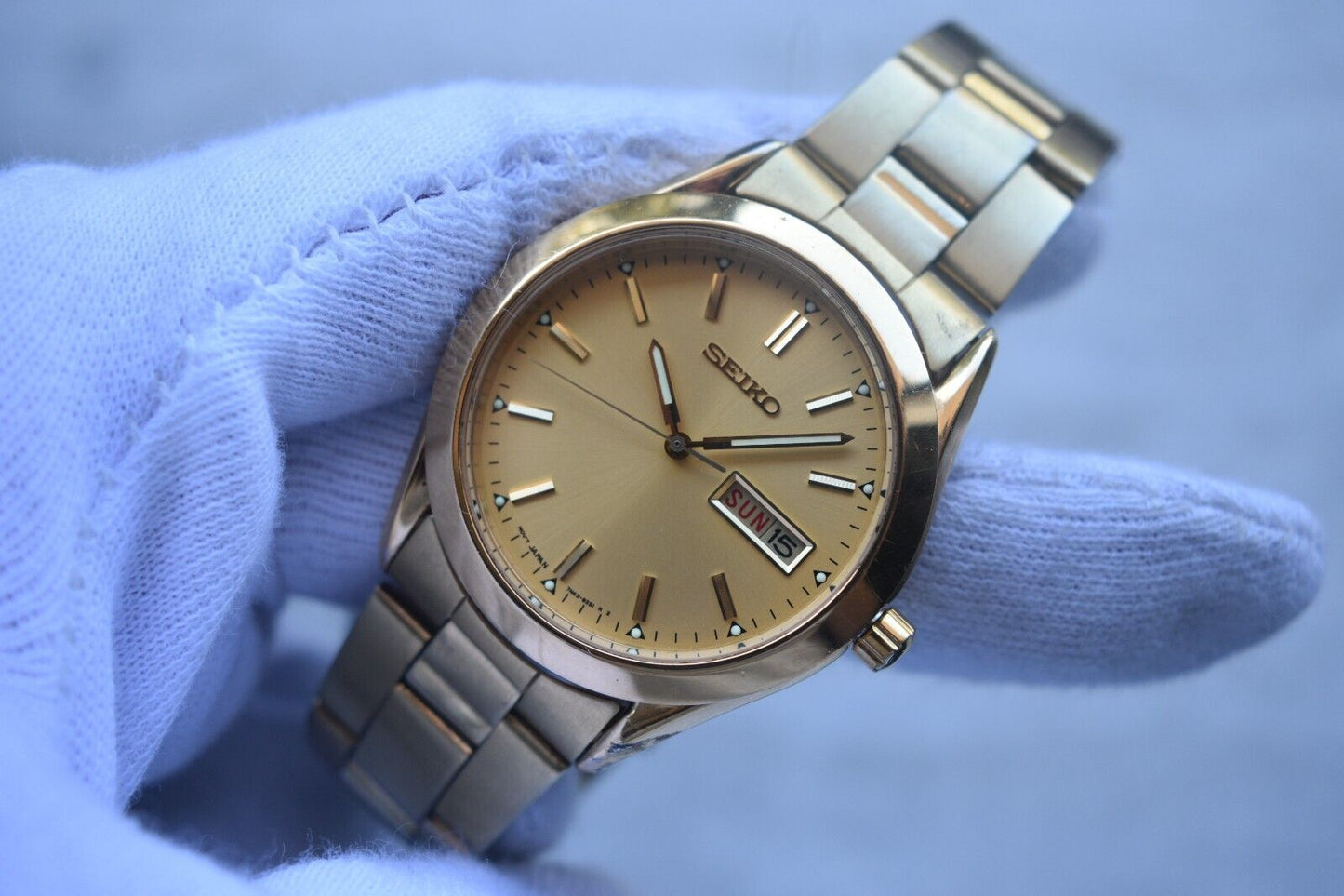 November 1990 Seiko Gold Bracelet Men's Day Date Quartz Watch