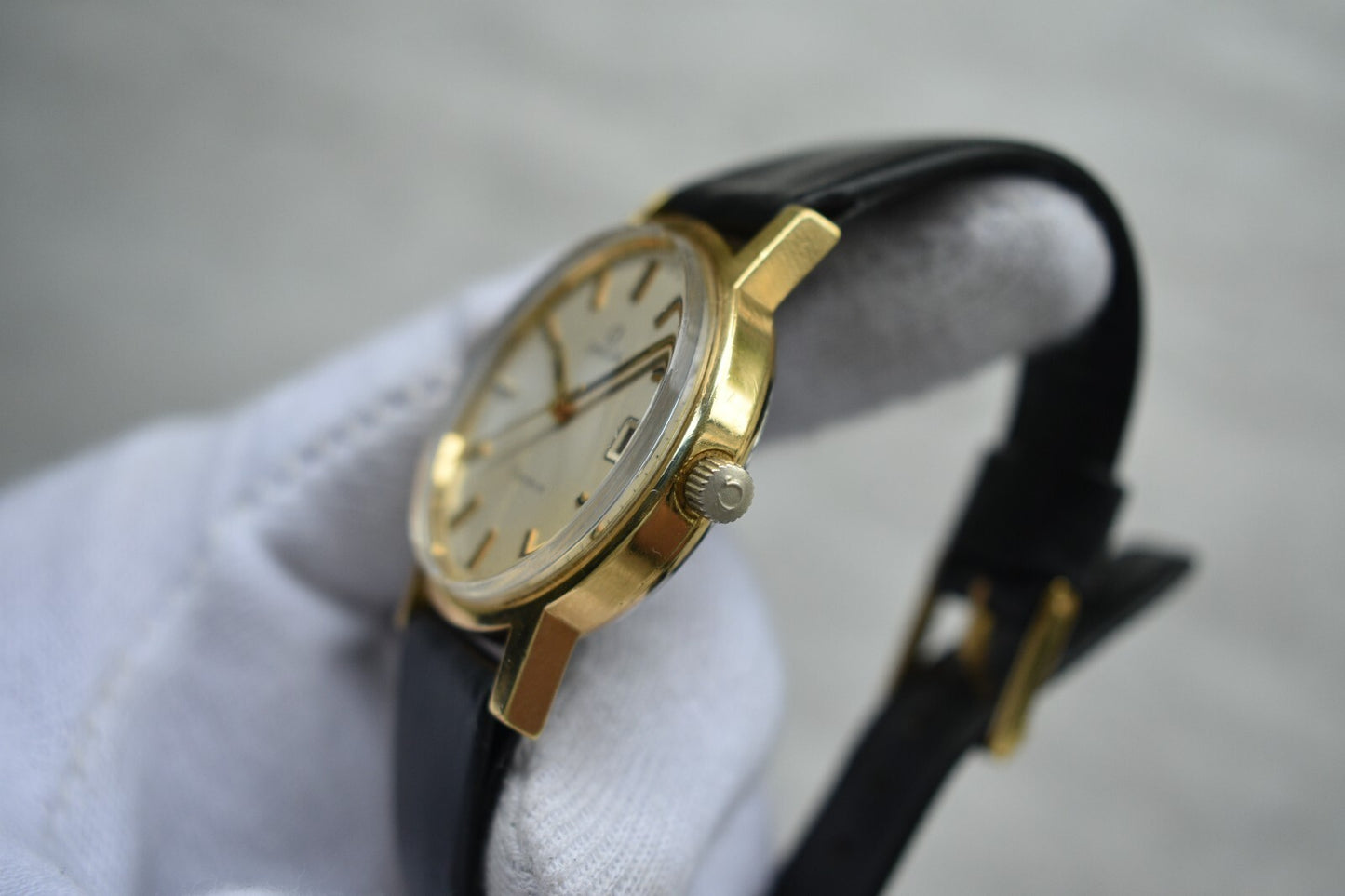 1974 Vintage Omega Gold Men's Mechanical Dress Watch Geneve Date Original Strap