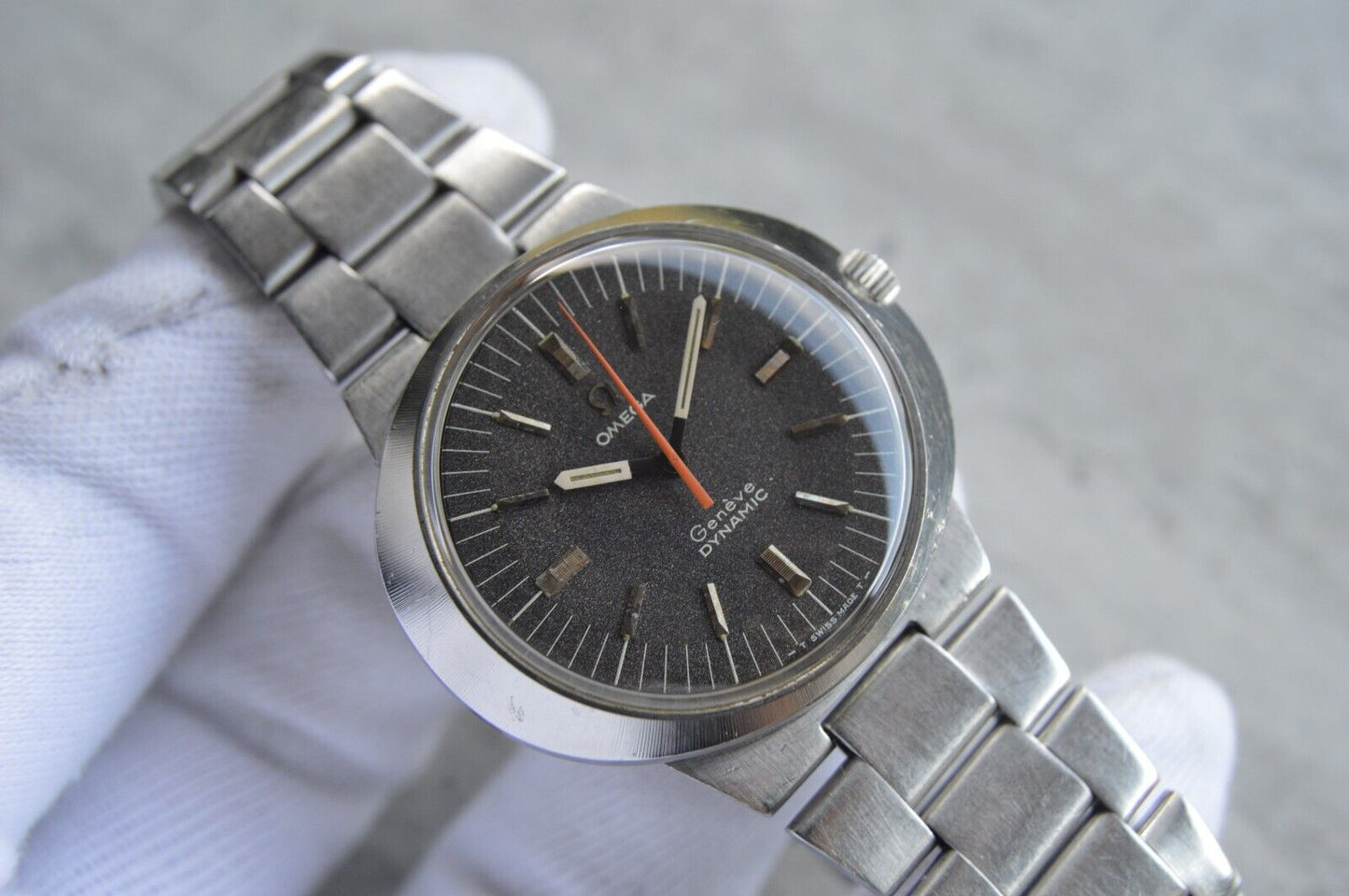 1971 Omega Geneve Dynamic Black Dial Men's Rare Mechanical Steel Bracelet Watch