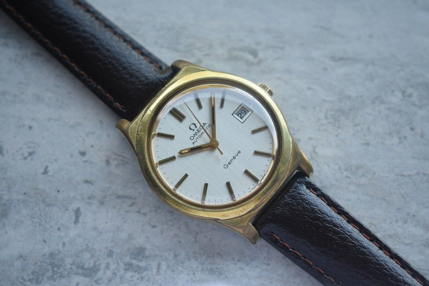 1973 Vintage Omega Geneve Gold Rare Mens Mechanical Dress Watch Leather Date