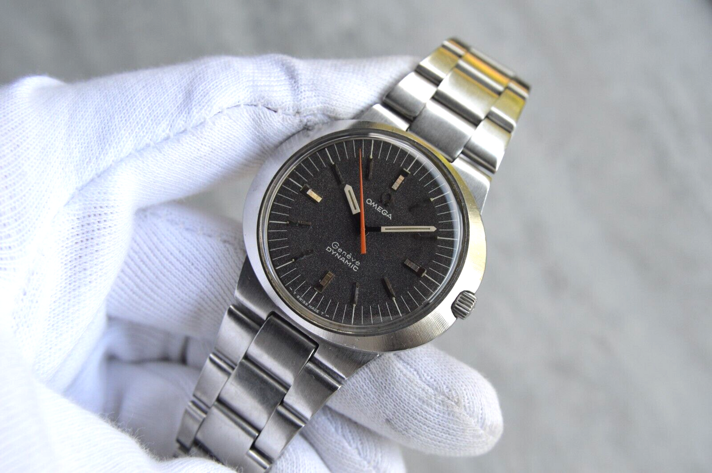 1971 Omega Geneve Dynamic Black Dial Men's Rare Mechanical Steel Bracelet Watch