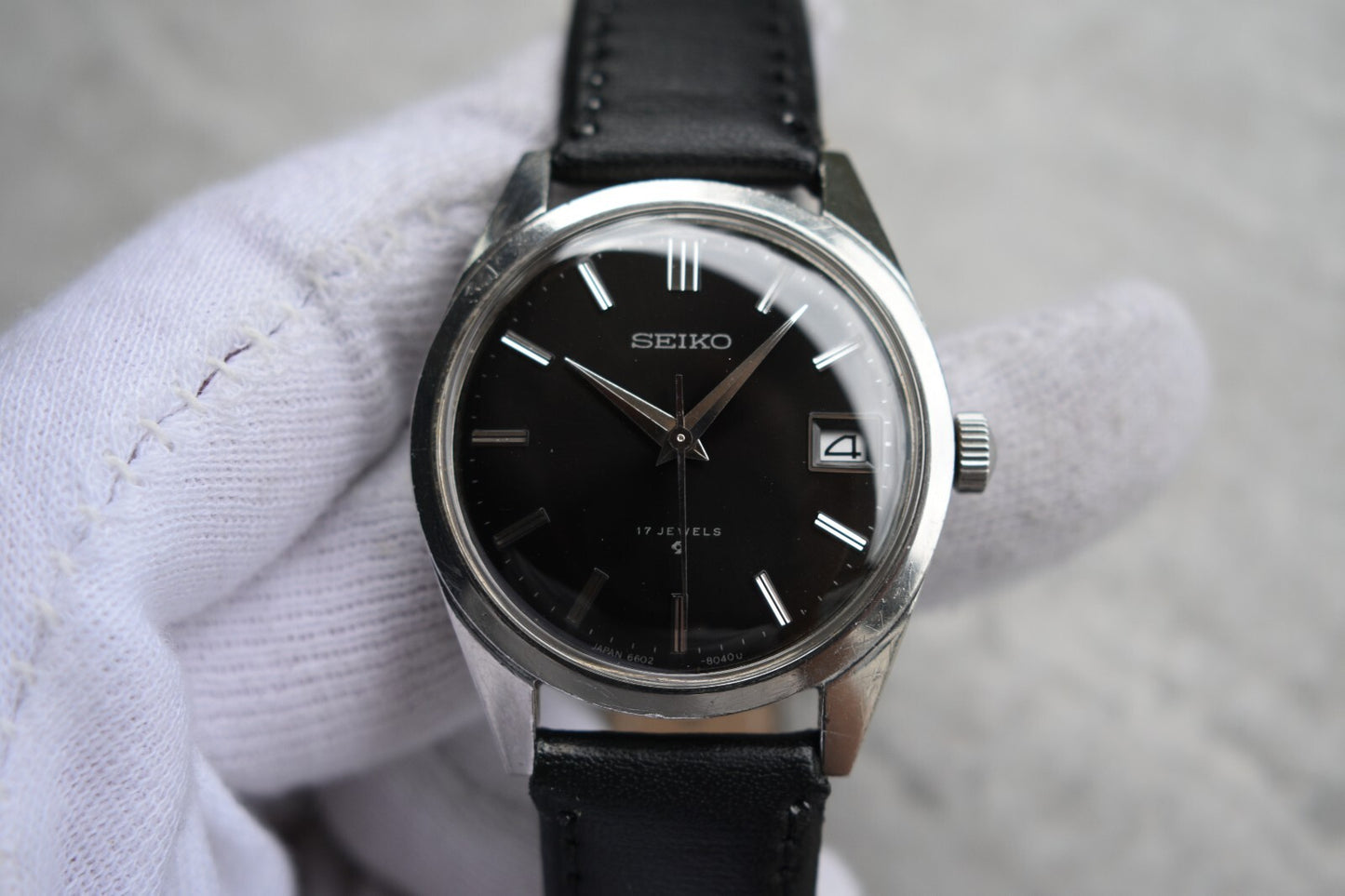 April 1972 Vintage Seiko 6602 Rare Mechanical Black Dial Leather Date Watch