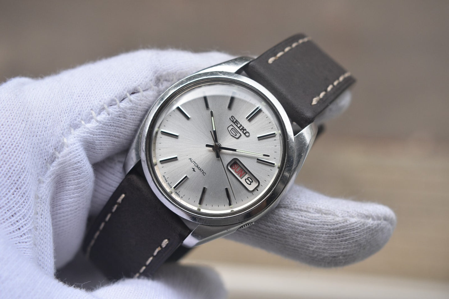 April 1981 Vintage Seiko 7009 Silver Dial Automatic Leather Watch Rare Day Date