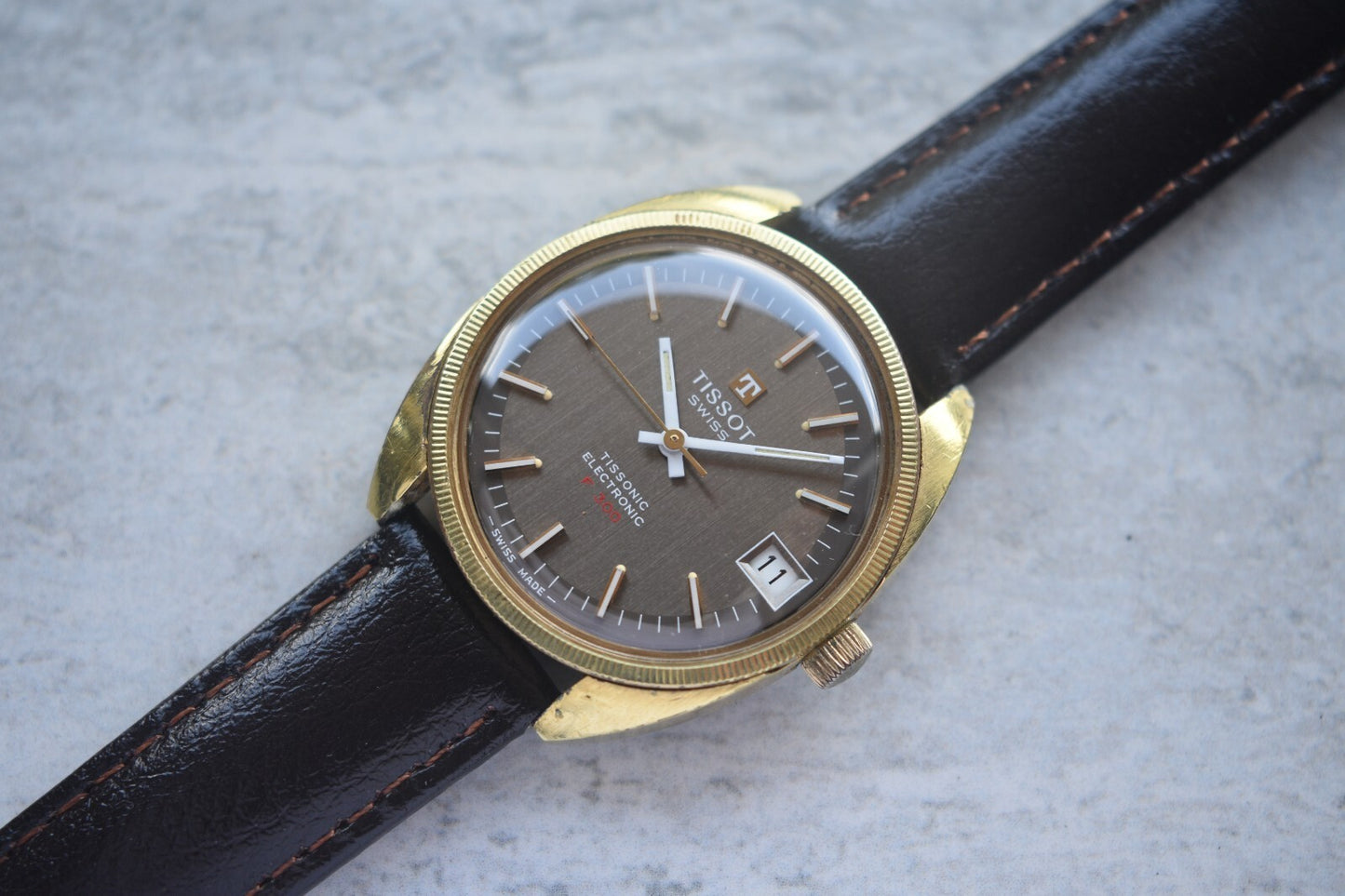 1974 Vintage Tissot Tissonic Brown Dial Rare Electronic Men's Gold Watch F 300