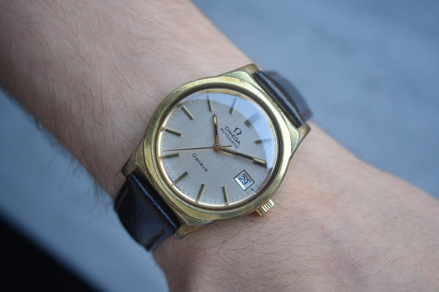 1973 Vintage Omega Geneve Gold Rare Mens Mechanical Dress Watch Leather Date