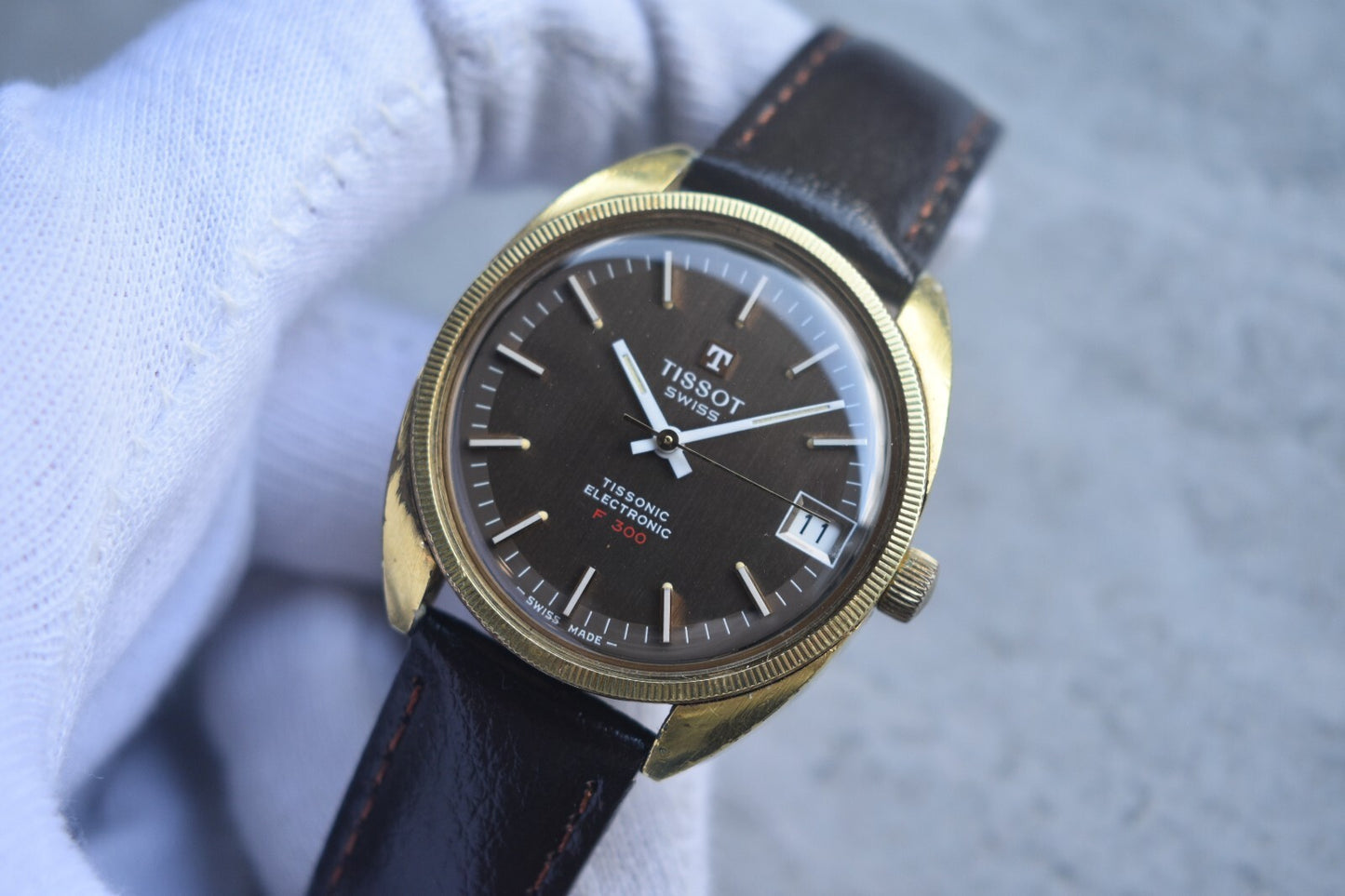 1974 Vintage Tissot Tissonic Brown Dial Rare Electronic Men's Gold Watch F 300