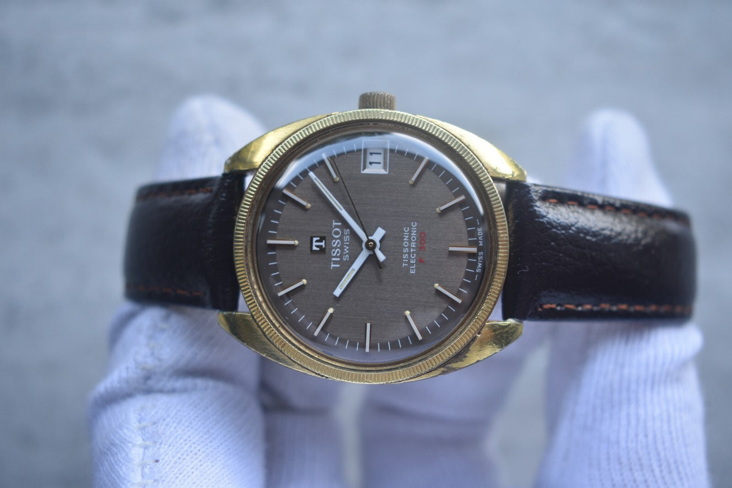 1974 Vintage Tissot Tissonic Brown Dial Rare Electronic Men's Gold Watch F 300