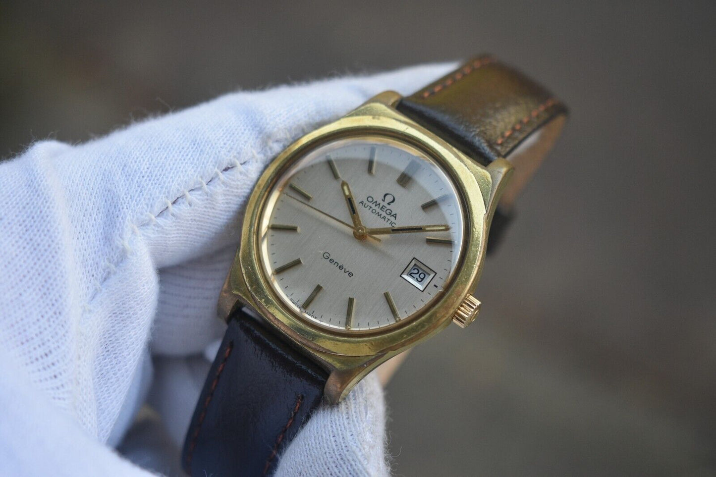 1973 Vintage Omega Geneve Gold Rare Mens Mechanical Dress Watch Leather Date