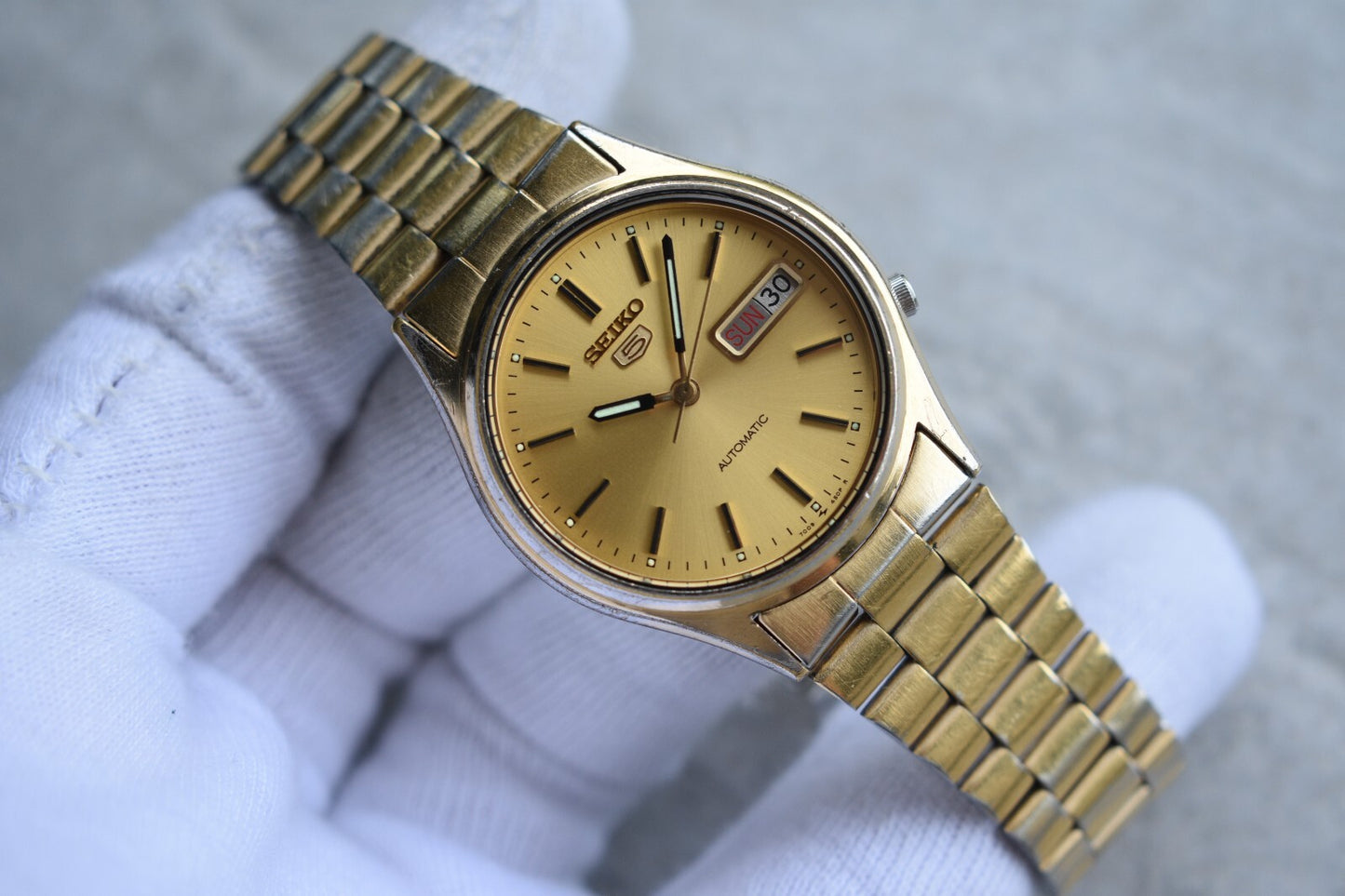 August 1988 Vintage Seiko 5 7009 Automatic Gold Dial Bracelet Watch Day Date