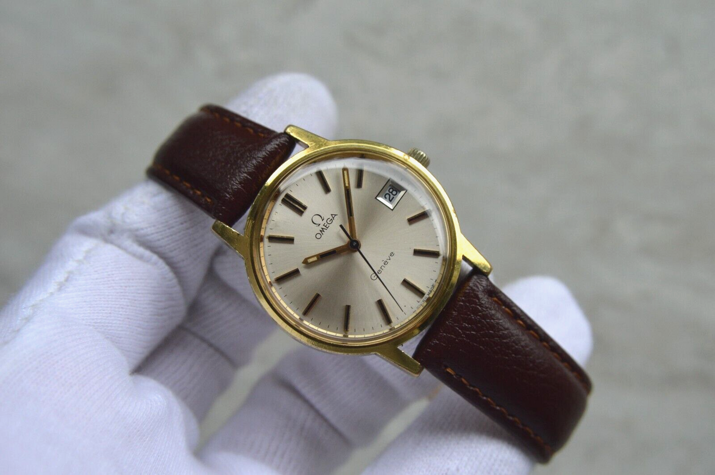 1971 Vintage Omega Geneve Gold Leather Men's Mechanical Dress Watch