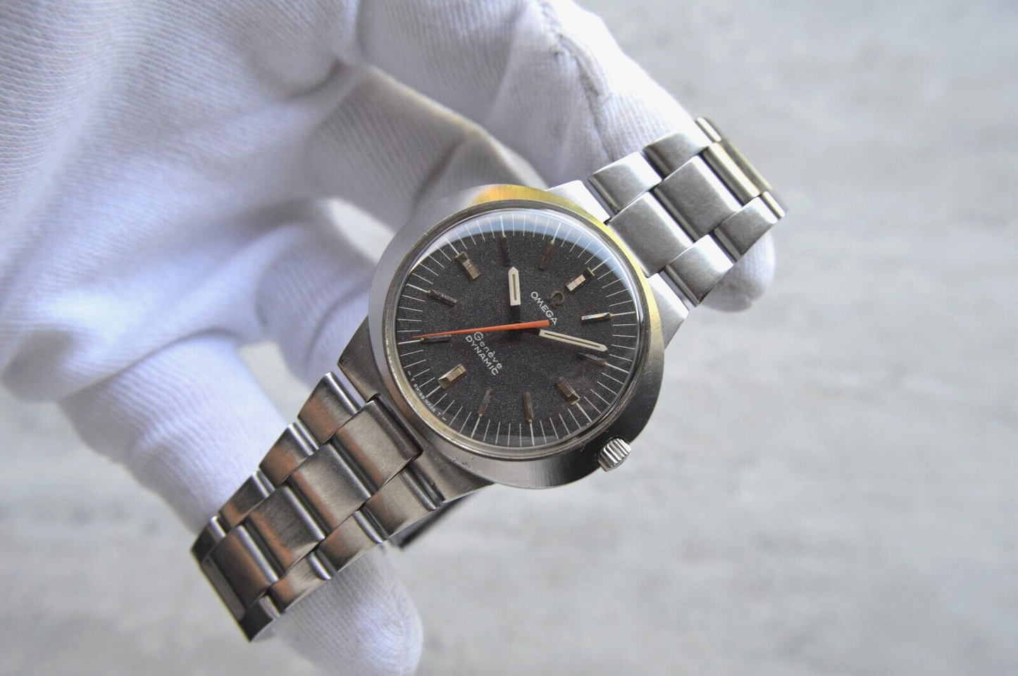 1971 Omega Geneve Dynamic Black Dial Men's Rare Mechanical Steel Bracelet Watch