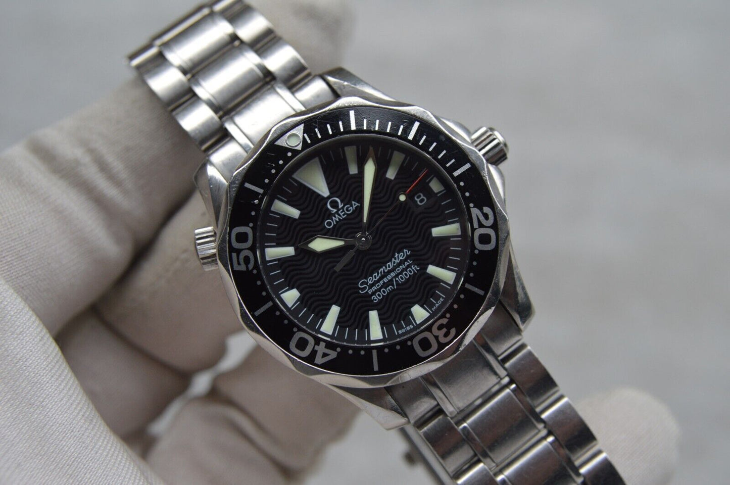 Omega Seamaster Professional 300M Black Dial 36MM Quartz 2262.50.00 Dive Watch