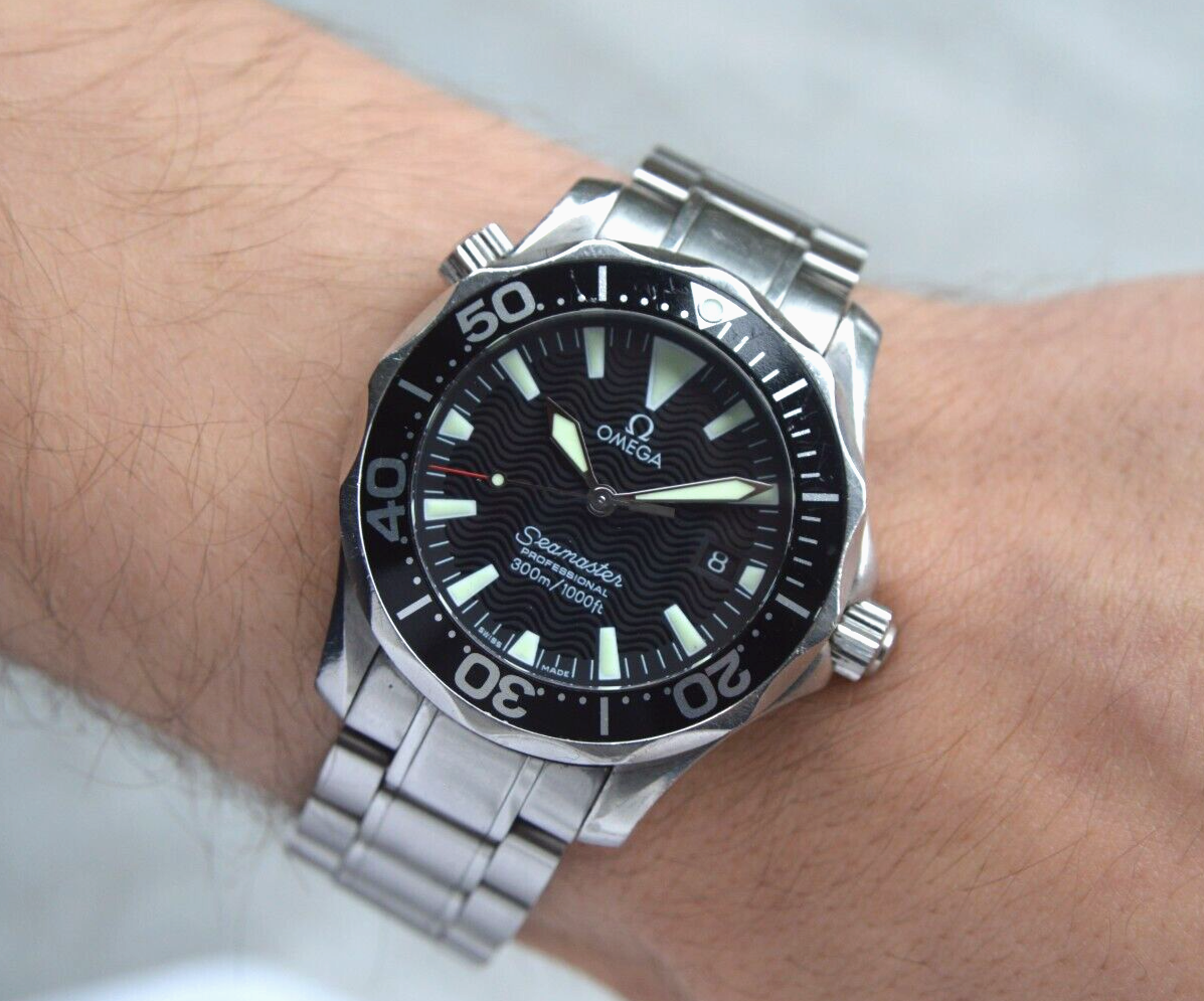 Omega Seamaster Professional 300M Black Dial 36MM Quartz 2262.50.00 Dive Watch
