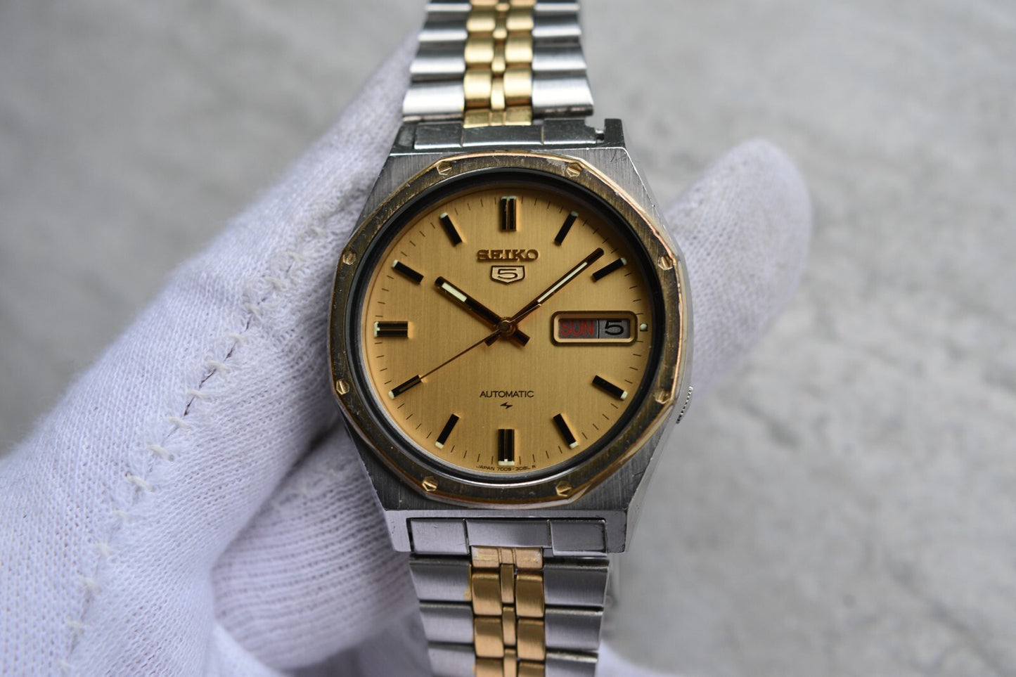 July 1981 Rare Vintage Seiko 7009 Automatic Two Tone Bracelet Day Date Watch