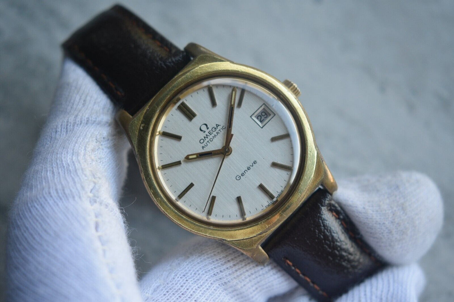 1973 Vintage Omega Geneve Gold Rare Mens Mechanical Dress Watch Leather Date