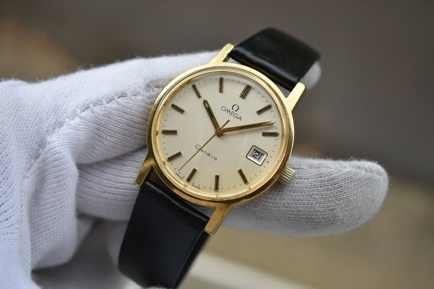 1974 Vintage Omega Gold Men's Mechanical Dress Watch Geneve Date Original Strap