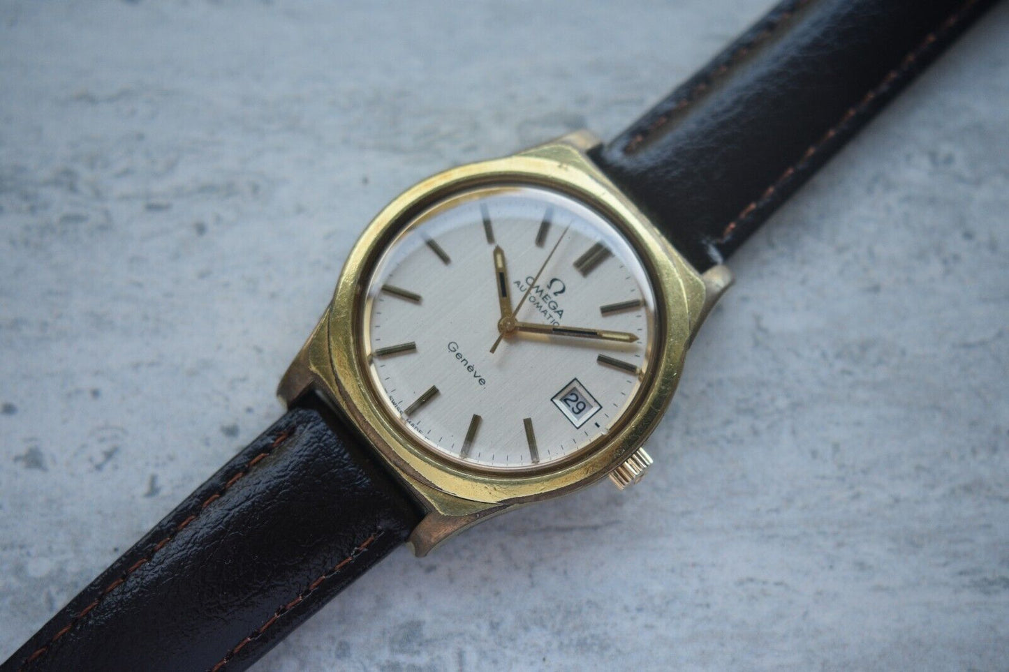 1973 Vintage Omega Geneve Gold Rare Mens Mechanical Dress Watch Leather Date