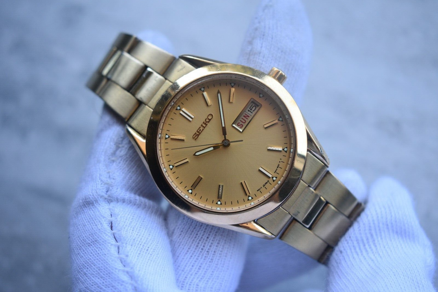 November 1990 Seiko Gold Bracelet Men's Day Date Quartz Watch