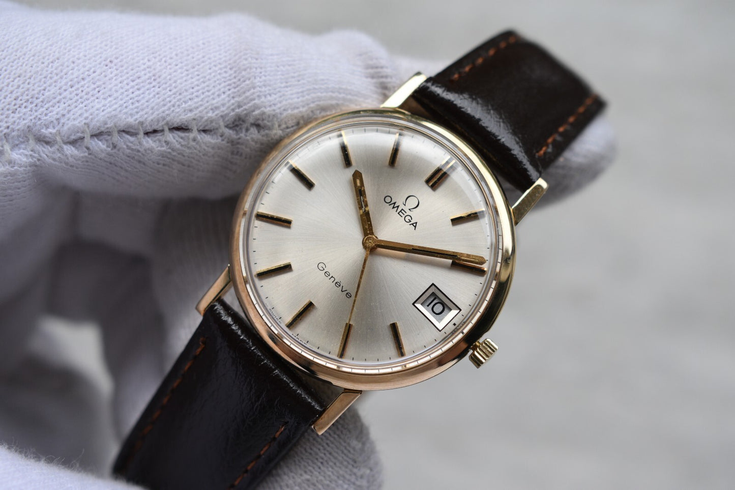 1972 Vintage Omega Geneve SERVICED Gold Men's Mechanical Dress Watch Geneve Date