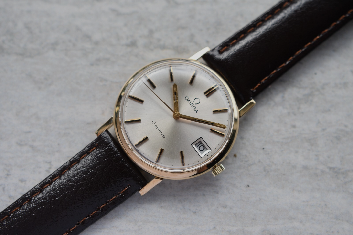 1972 Vintage Omega Geneve SERVICED Gold Men's Mechanical Dress Watch Geneve Date