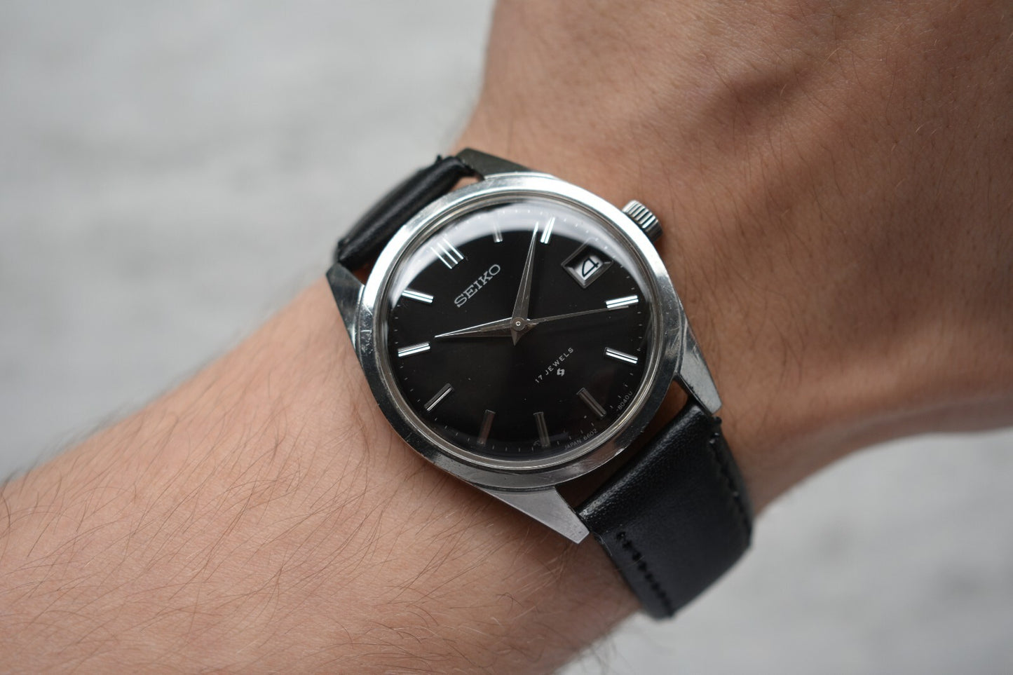 April 1972 Vintage Seiko 6602 Rare Mechanical Black Dial Leather Date Watch
