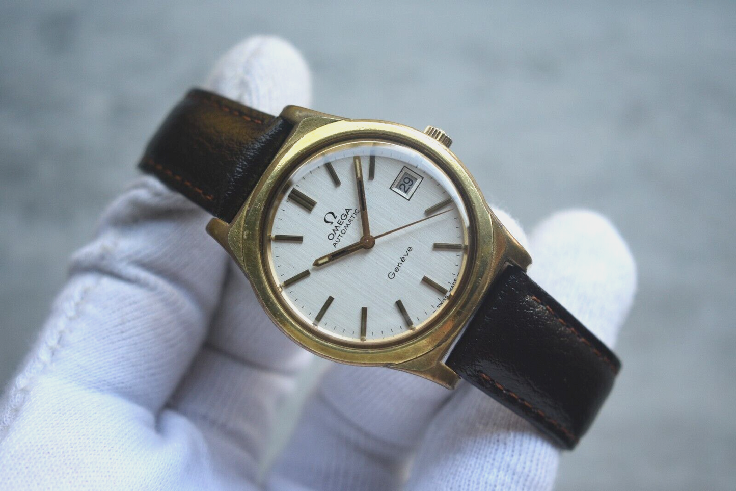 1973 Vintage Omega Geneve Gold Rare Mens Mechanical Dress Watch Leather Date