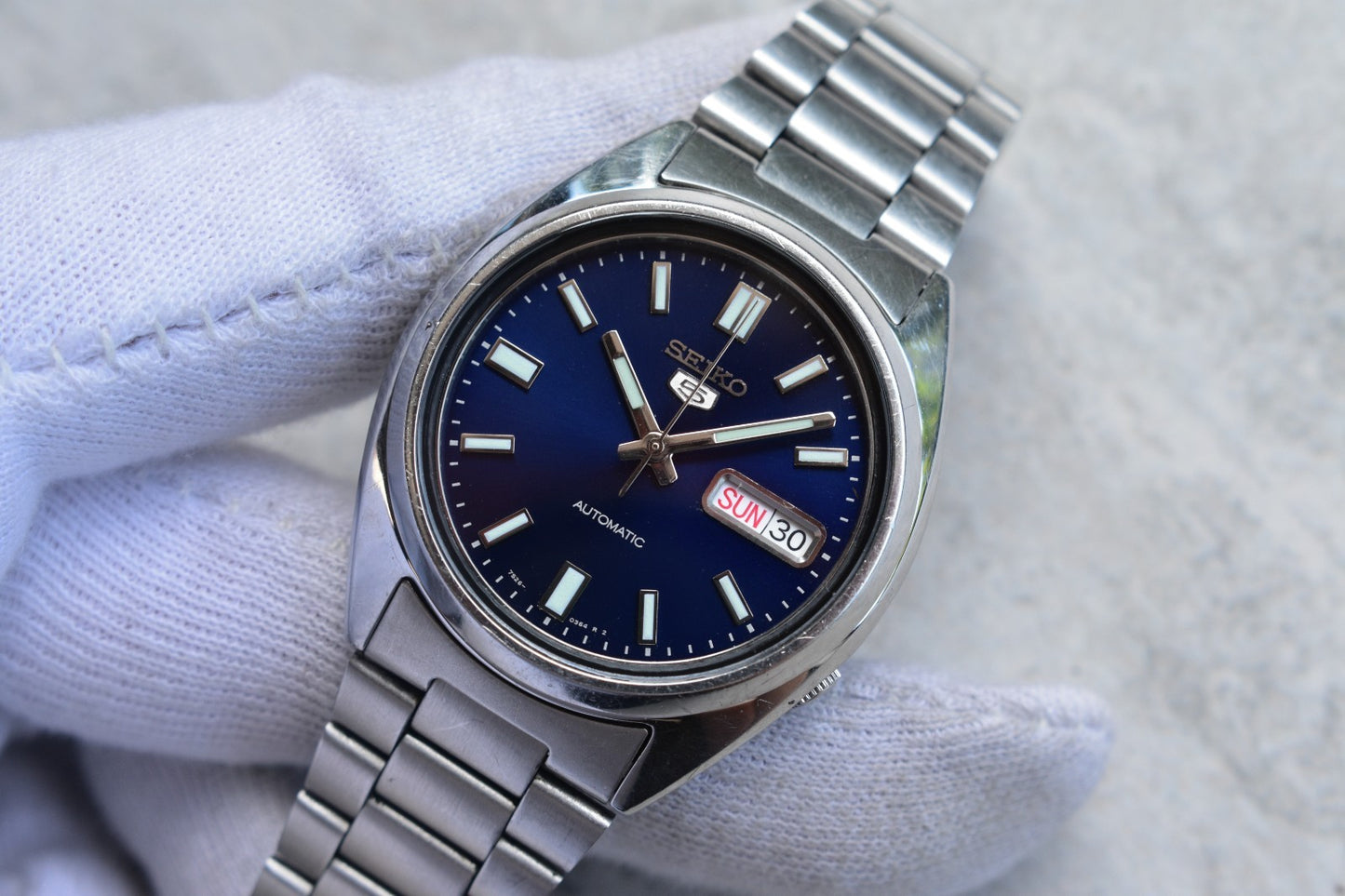Seiko SNXS77 Automatic Steel Bracelet Day Date Watch Blue Dial 7S26