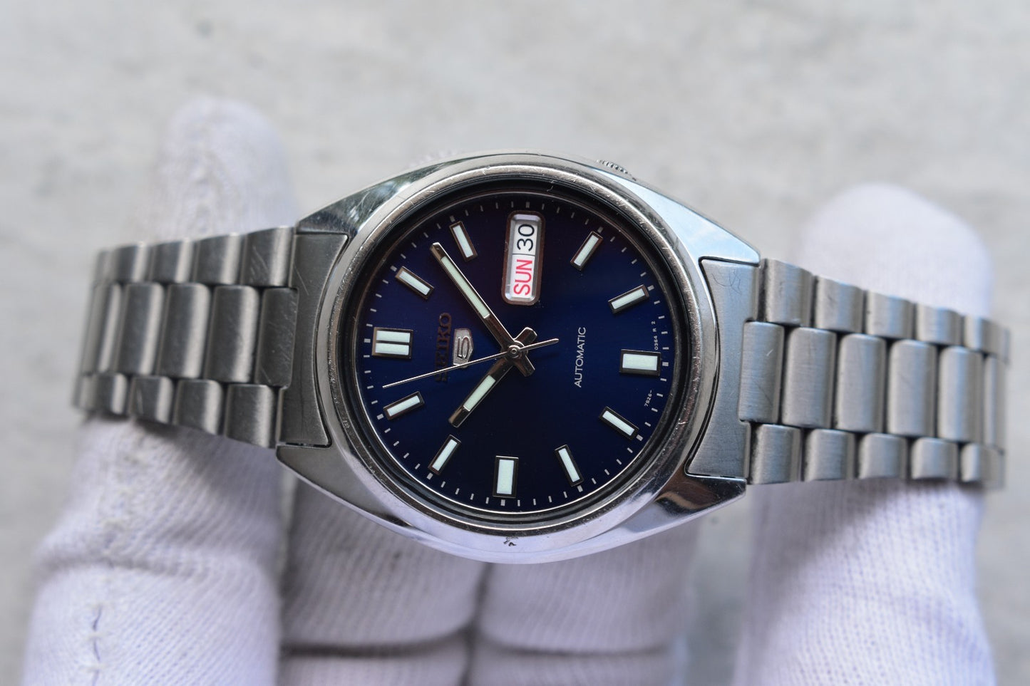 Seiko SNXS77 Automatic Steel Bracelet Day Date Watch Blue Dial 7S26