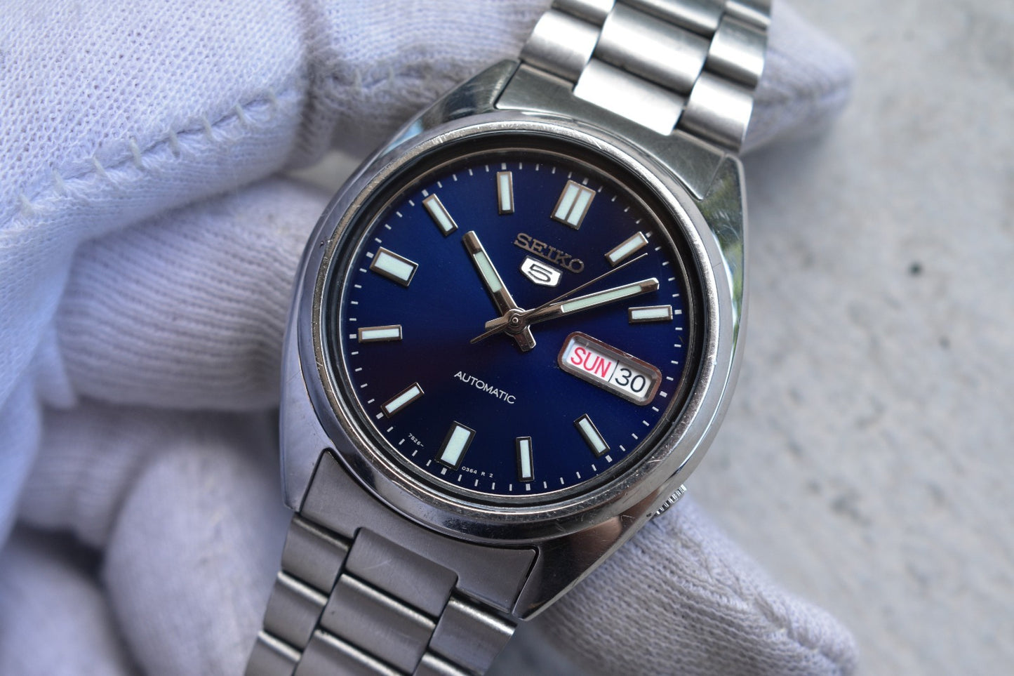 Seiko SNXS77 Automatic Steel Bracelet Day Date Watch Blue Dial 7S26