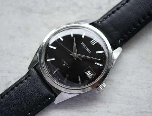April 1972 Vintage Seiko 6602 Rare Mechanical Black Dial Leather Date Watch