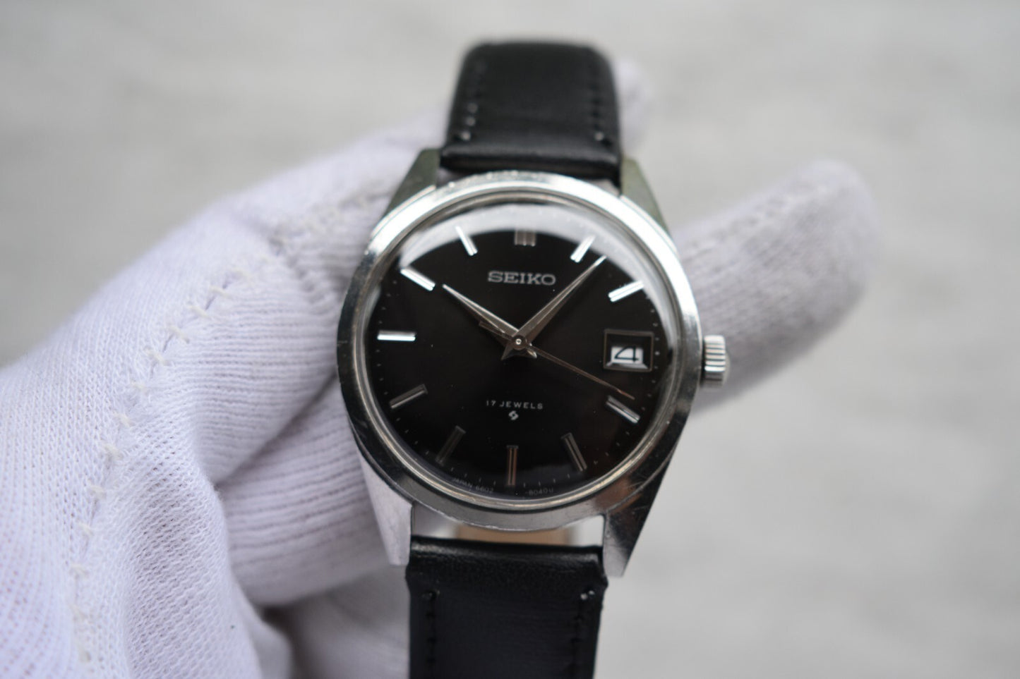 April 1972 Vintage Seiko 6602 Rare Mechanical Black Dial Leather Date Watch