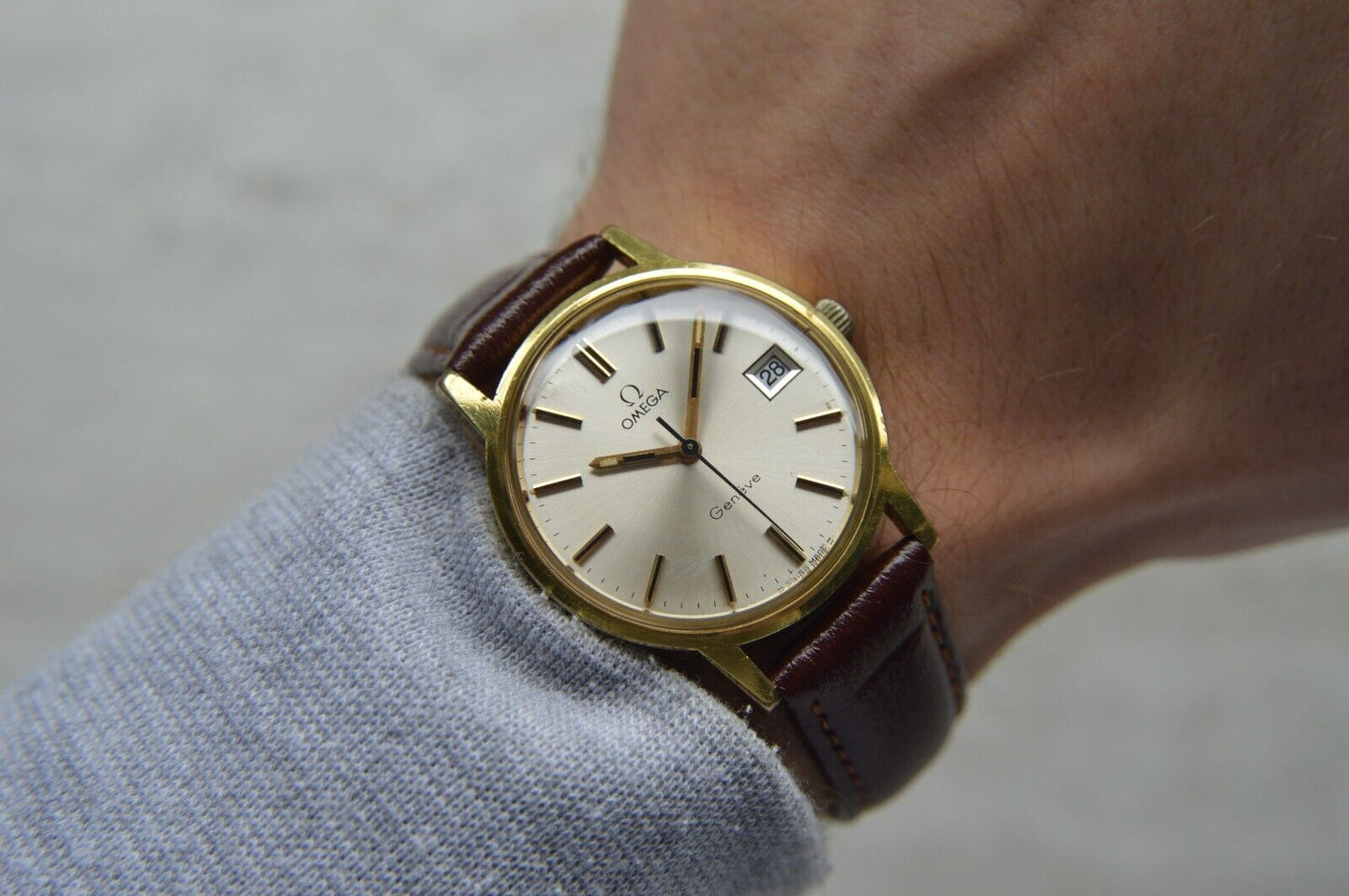 1971 Vintage Omega Geneve Gold Leather Men's Mechanical Dress Watch
