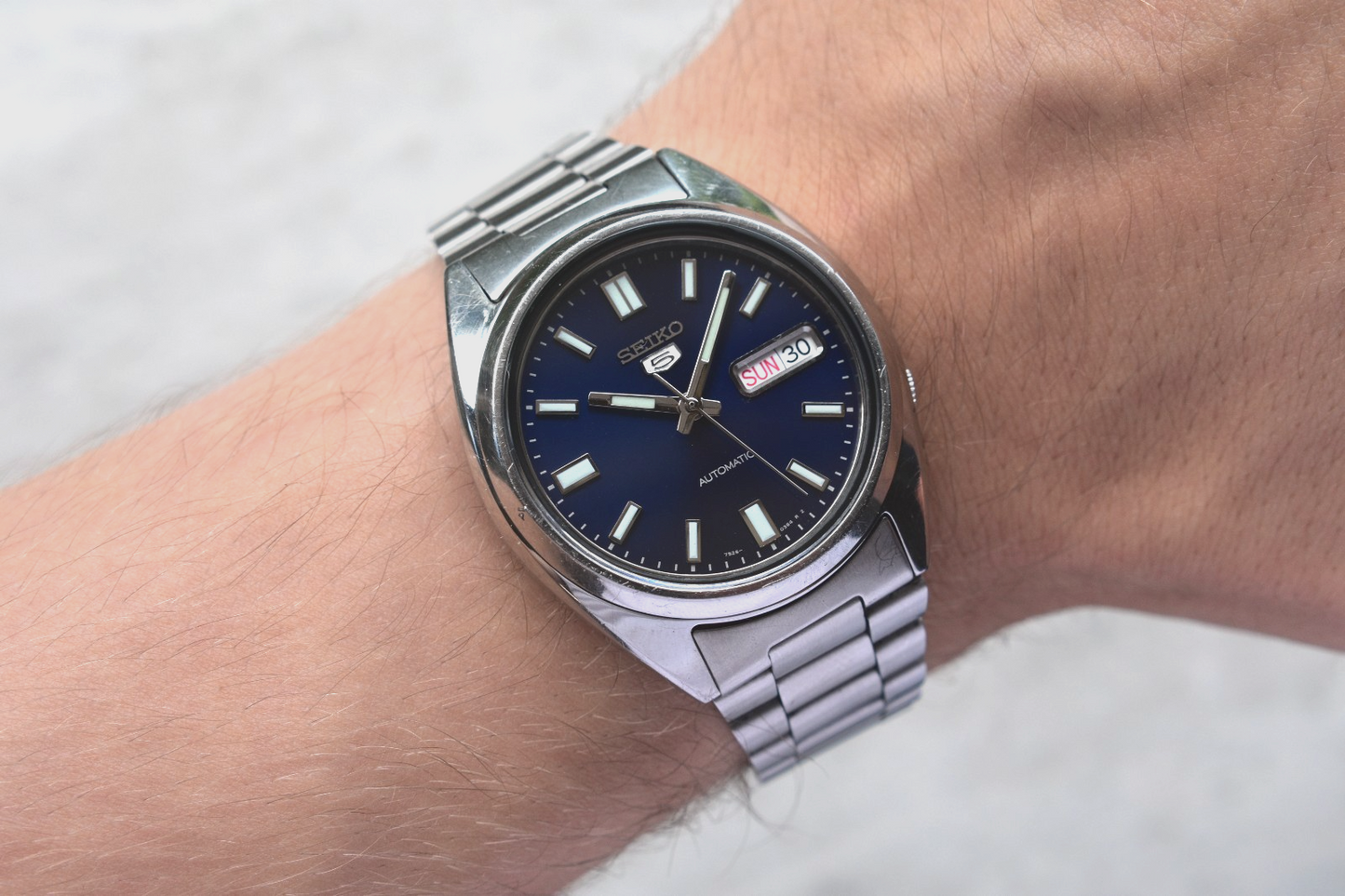 Seiko SNXS77 Automatic Steel Bracelet Day Date Watch Blue Dial 7S26