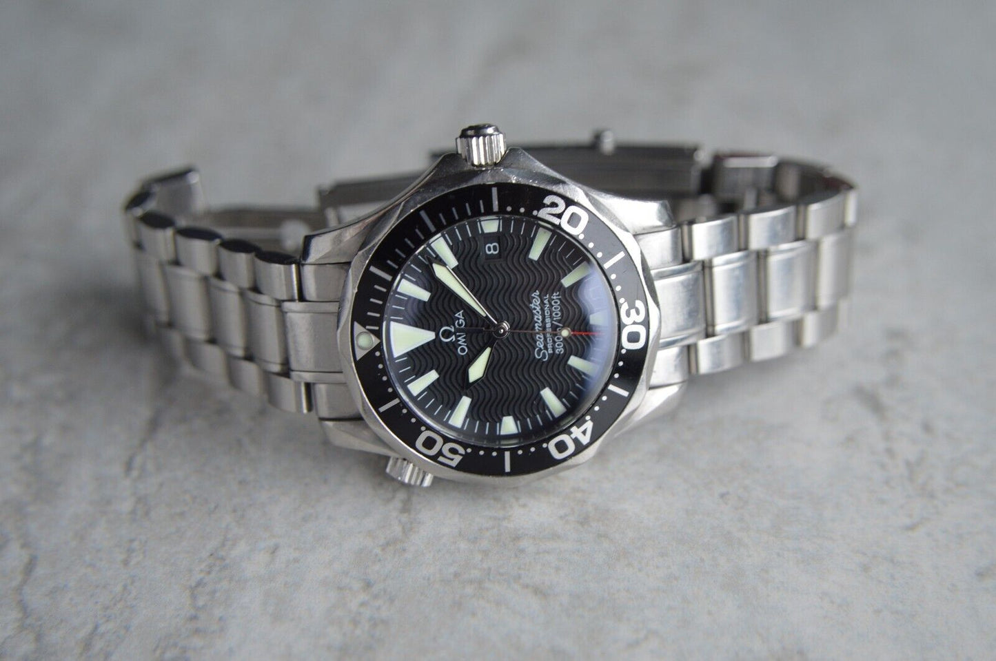 Omega Seamaster Professional 300M Black Dial 36MM Quartz 2262.50.00 Dive Watch