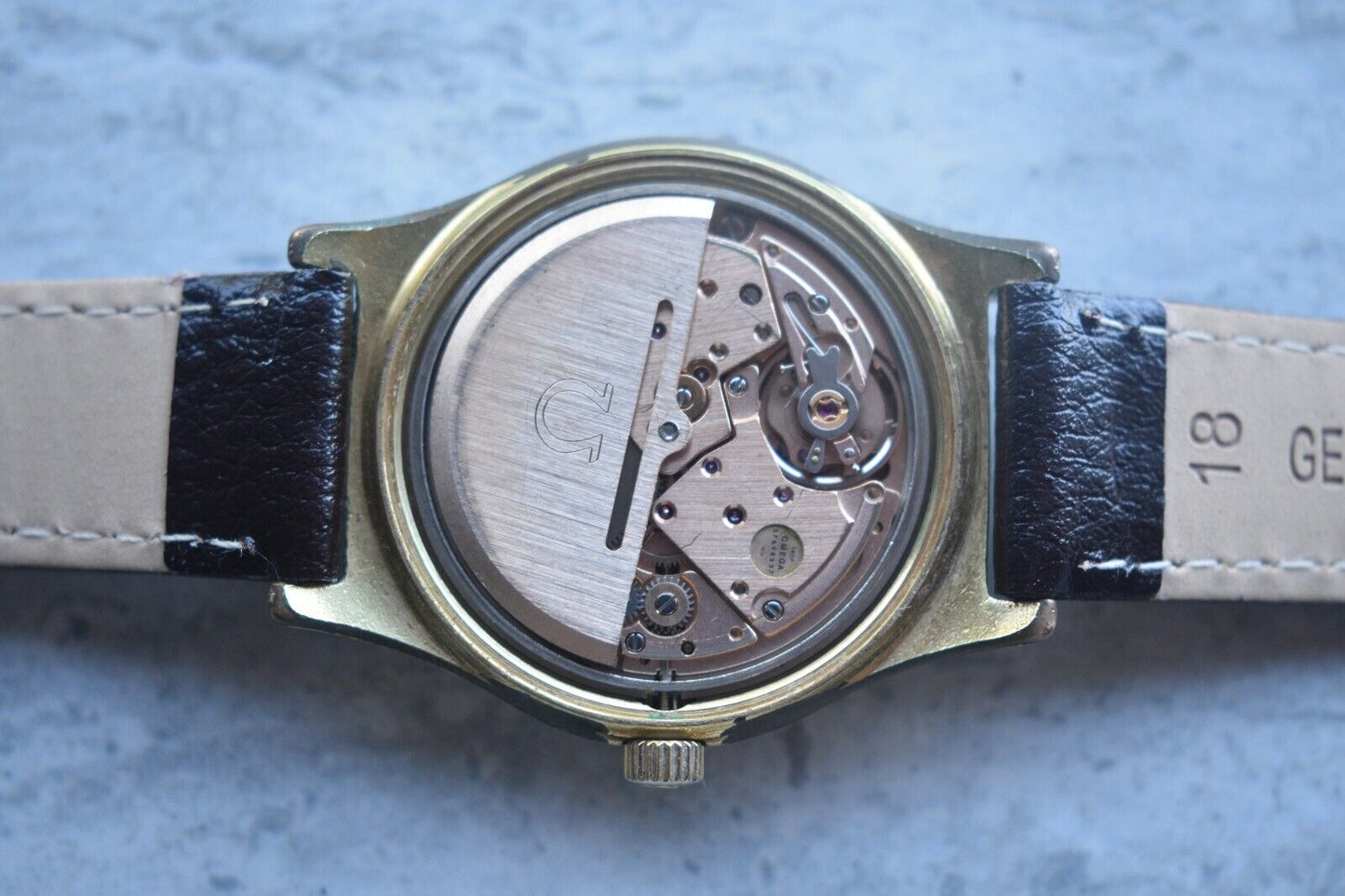 1973 Vintage Omega Geneve Gold Rare Mens Mechanical Dress Watch Leather Date