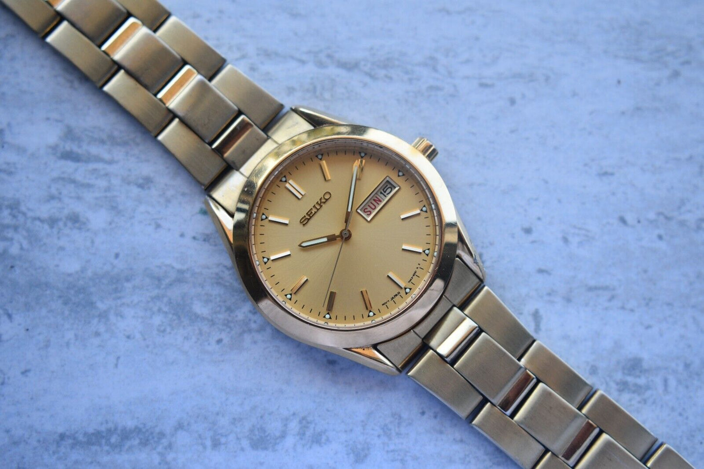 November 1990 Seiko Gold Bracelet Men's Day Date Quartz Watch