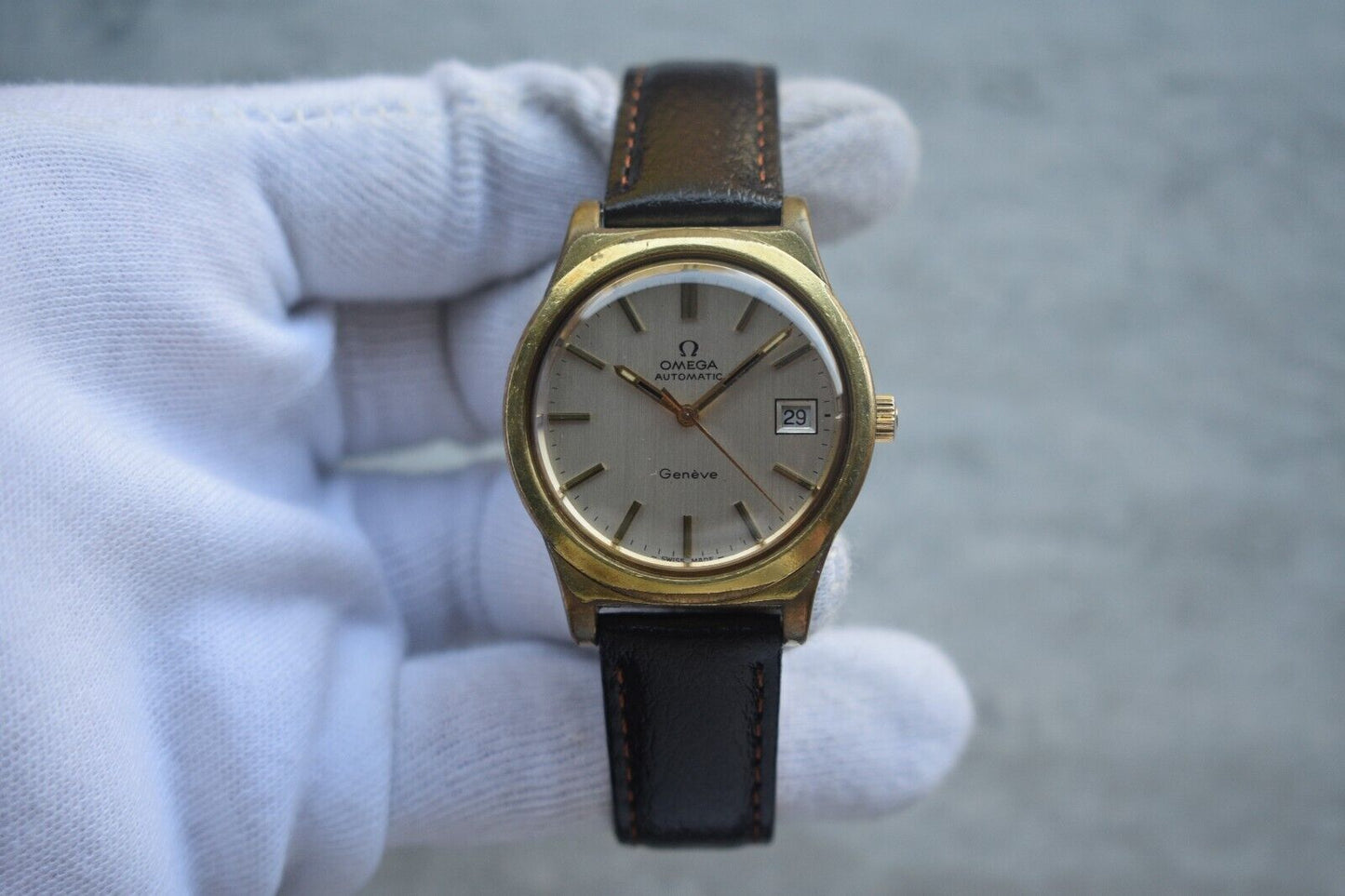 1973 Vintage Omega Geneve Gold Rare Mens Mechanical Dress Watch Leather Date
