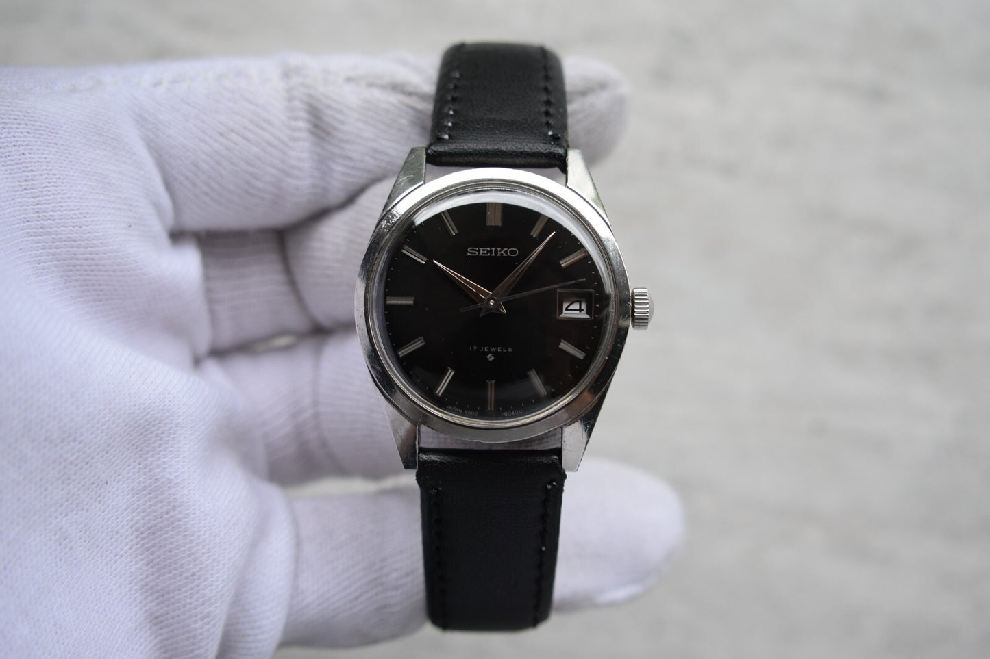 April 1972 Vintage Seiko 6602 Rare Mechanical Black Dial Leather Date Watch